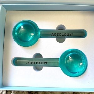 Aceology Ice Globe Facial Massager